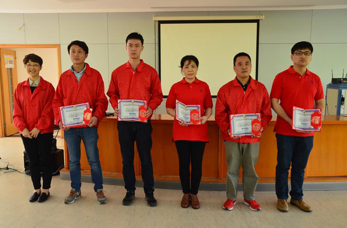 博革集團紫江公司總經理頒發(fā)個人獎