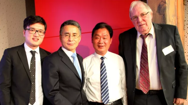 洋河品鑒會(huì)現(xiàn)場(chǎng)合影 洋河品鑒會(huì)現(xiàn)場(chǎng)合影